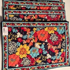 NEW Vera Bradley Placemat in HTF Happy Snails. One placemat.